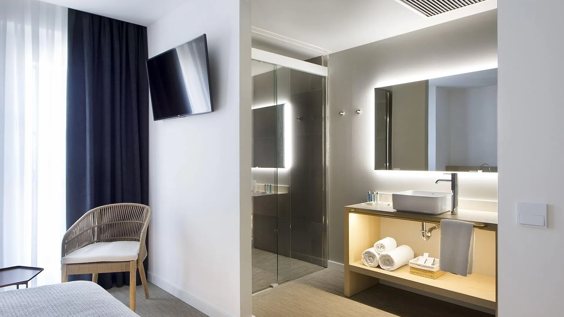 Hotel Boutique dONNA 4* Superior Castelldefels 4*,